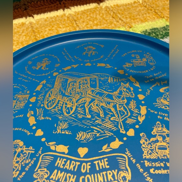Heart of Amish Country - Vintage Blue Gold Tray - Souvenir Tourist Decor - Picture 2 of 15